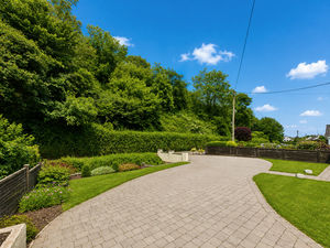 Drivway- click for photo gallery